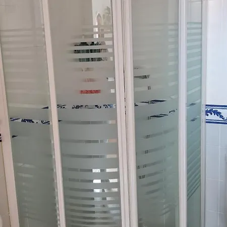 Marvic Llanes Lägenhet *